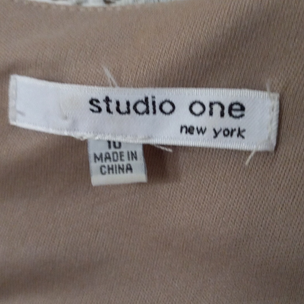 Women's Studio One Size 10 Sheath Dress. - Picture 7 of 7